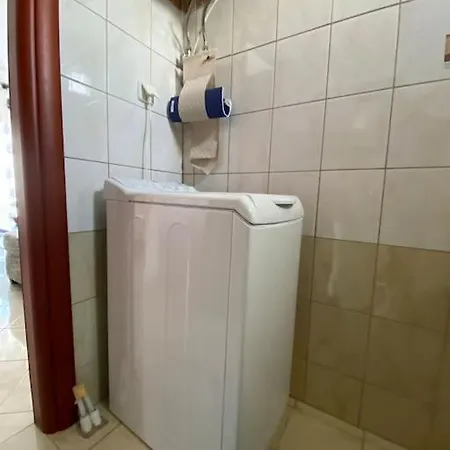 Kosmi House Apartmán *