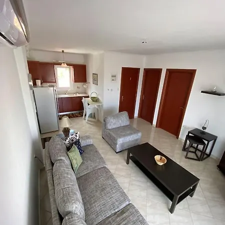 Kosmi House Apartmán Orfánion