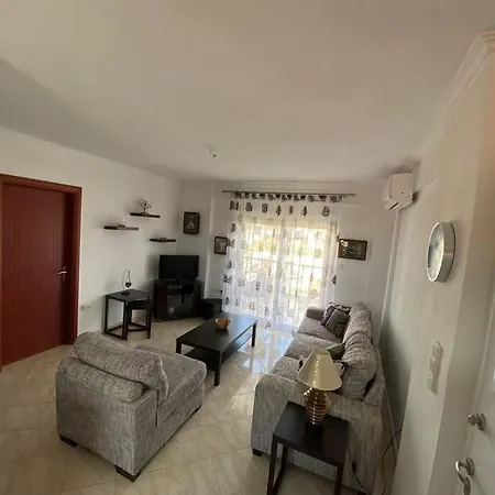 Kosmi House Apartment